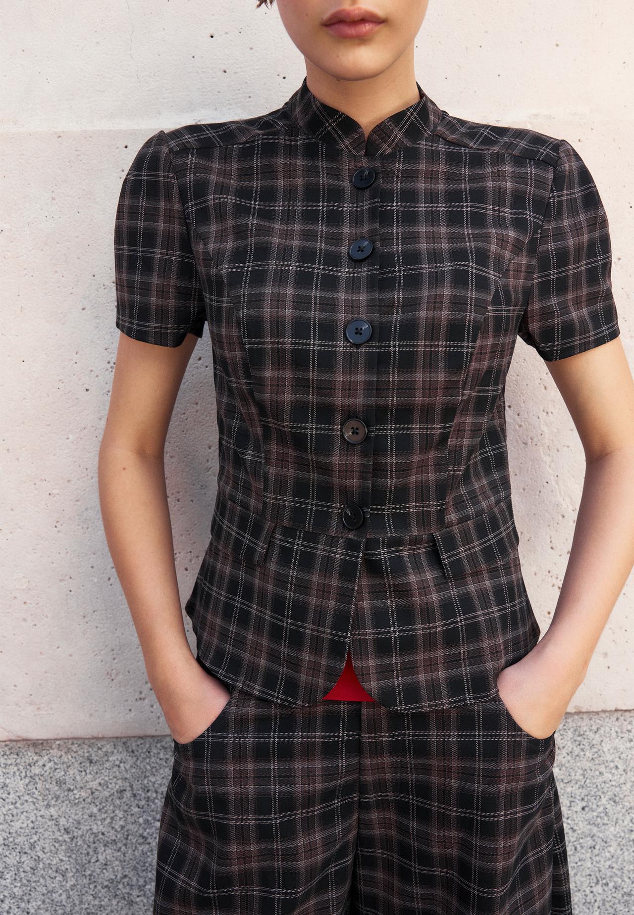 Fitted checked short sleeve shirt — Black