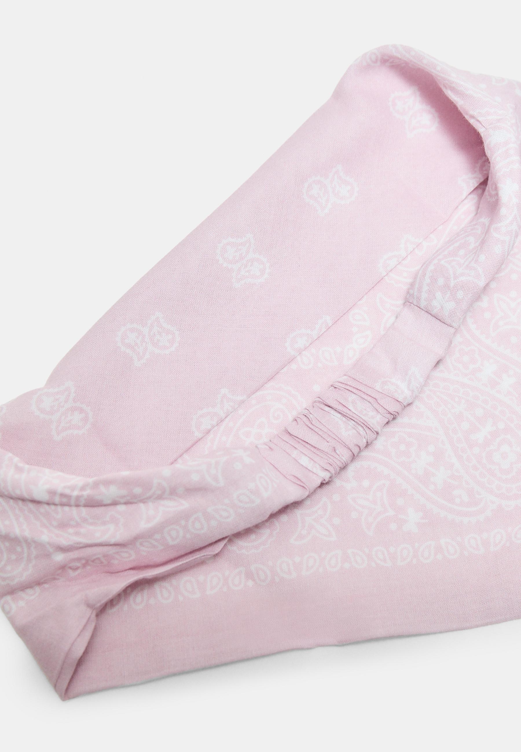Triangle bandana — Pastel pink