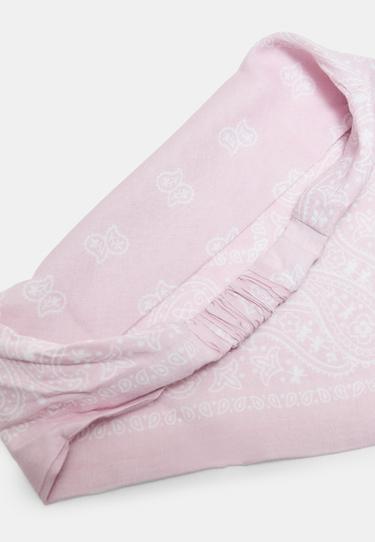 Triangle bandana — Pastel pink 4