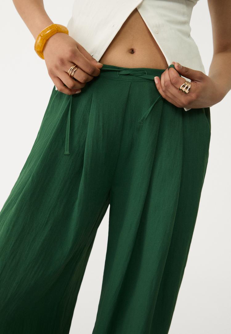 pantalon fluido pinzas textura