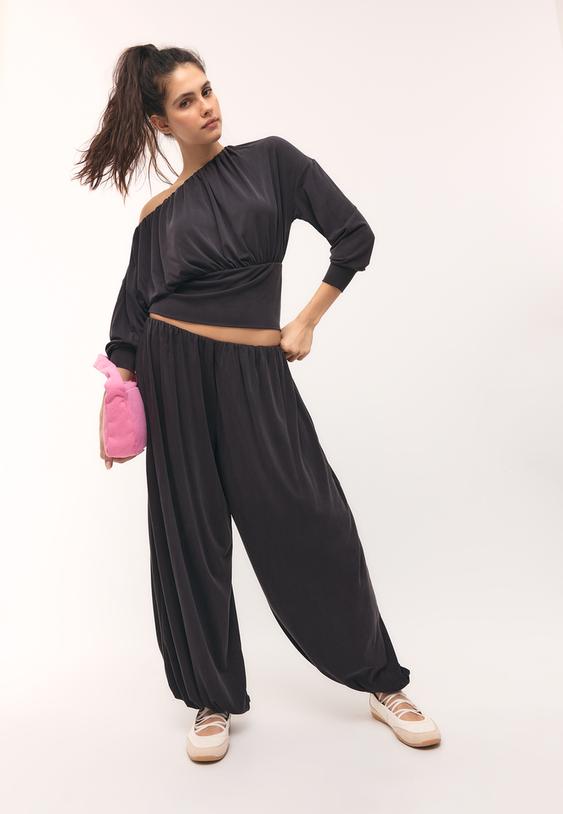 Асиметрична Тениска С Мека Материя