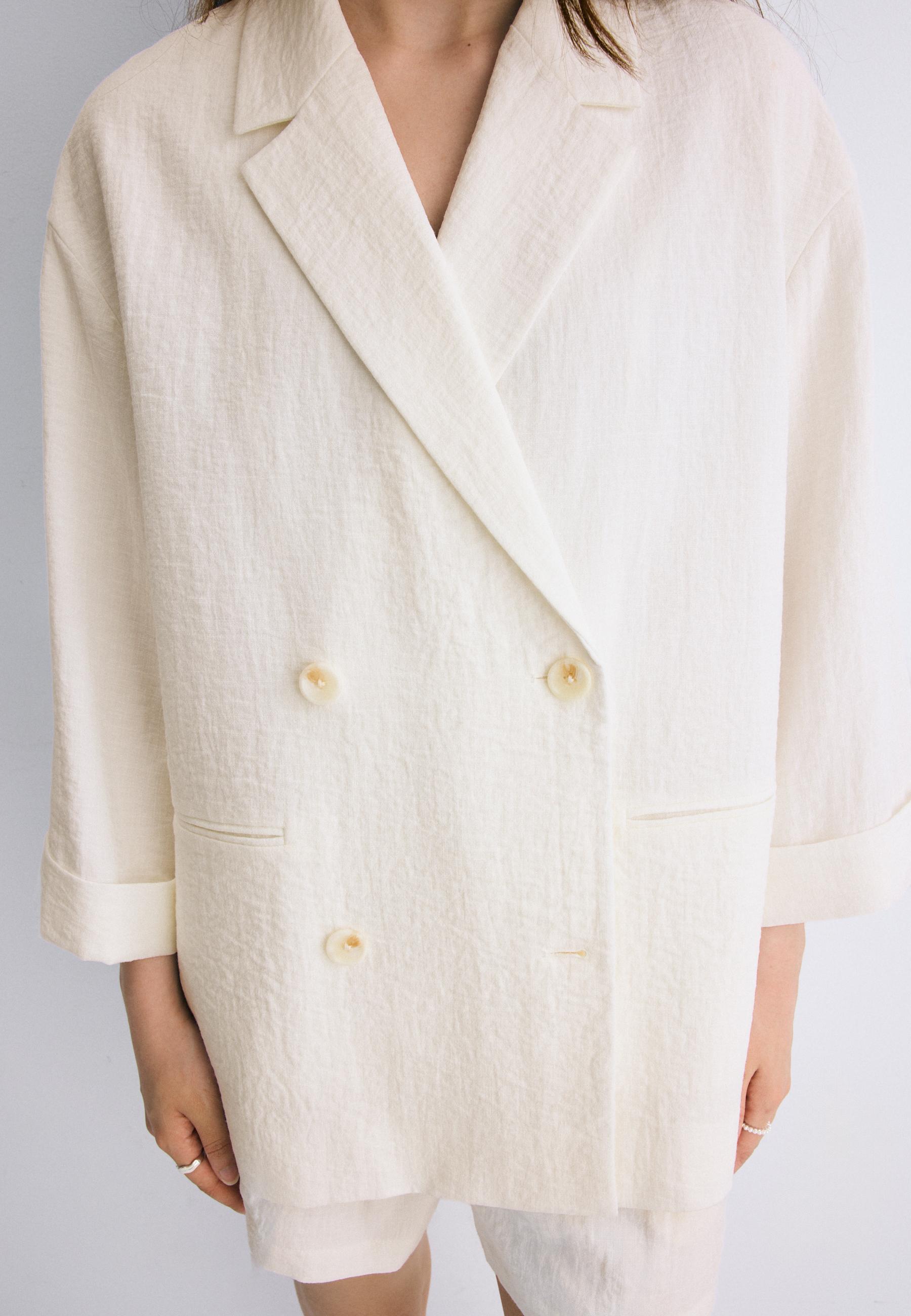 Flowing double-breasted blazer — Ecru