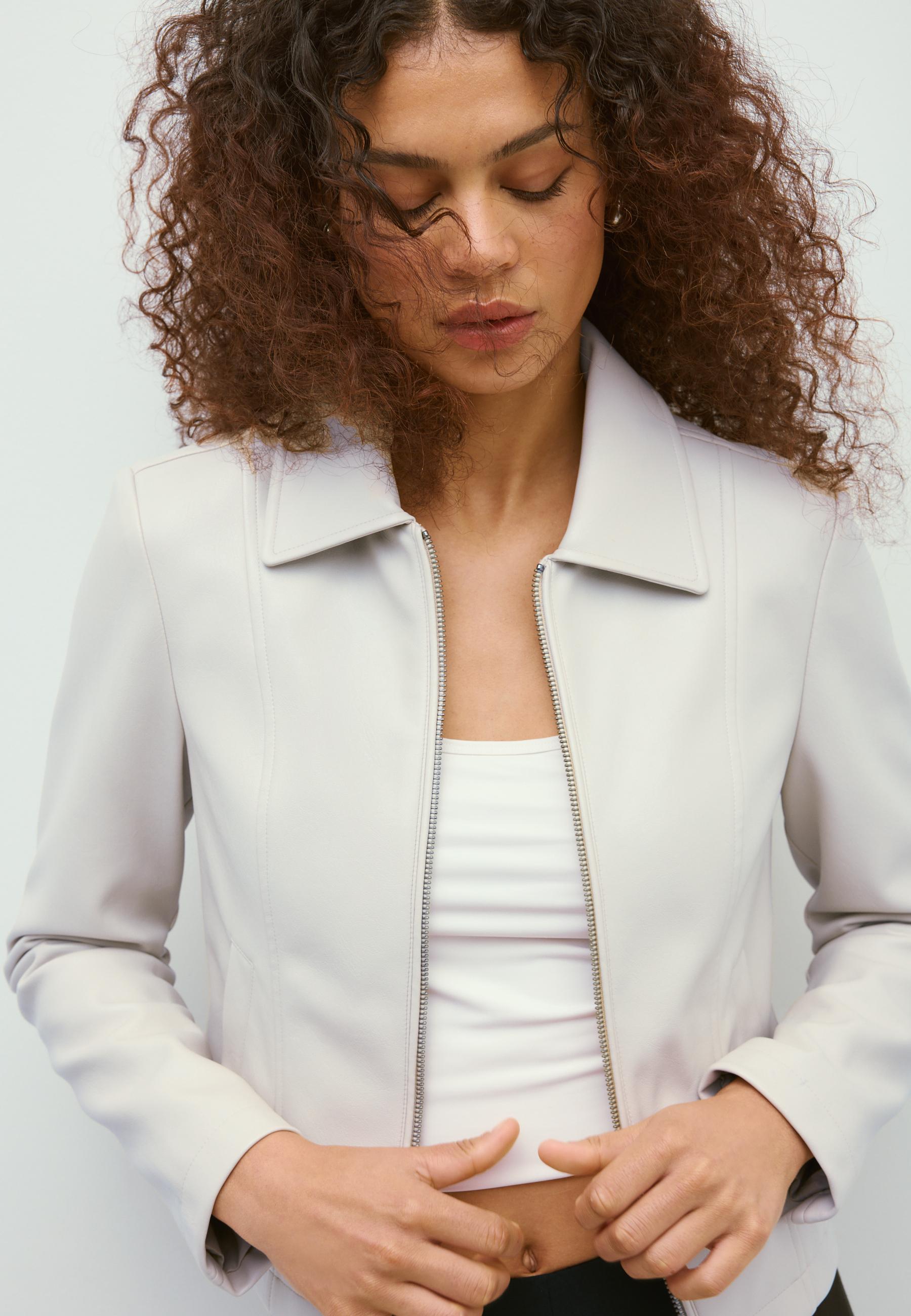 Fitted leather effect jacket — Ecru