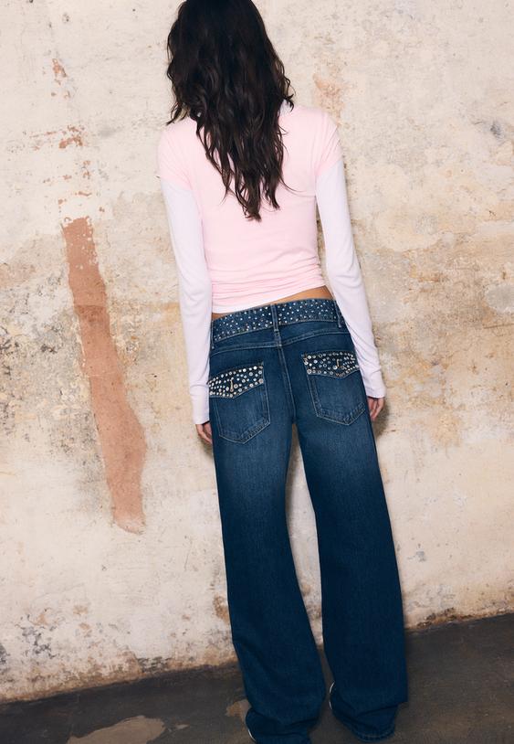 straight-fit-jeans-mit-nieten-am-bund