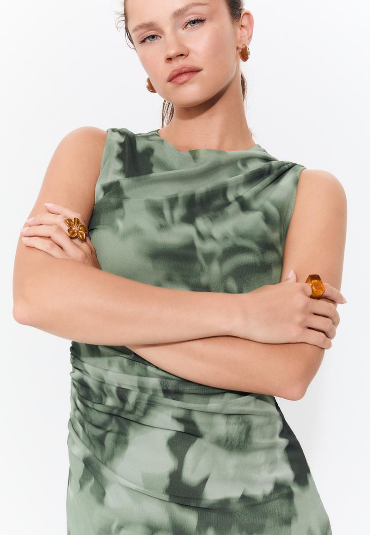 vestido midi tul estampado