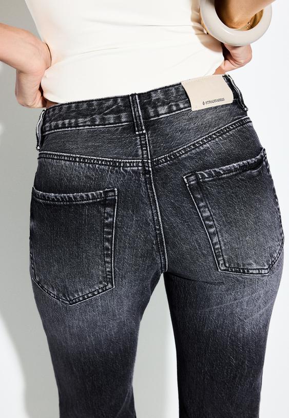 Stradivarius D98 Straight-Leg Jeans Black Denim Washed Effect 14
