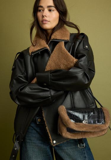 Combined mock croc and faux fur shoulder bag — Black 4