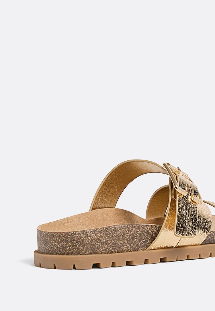 sandalias planas de tiras