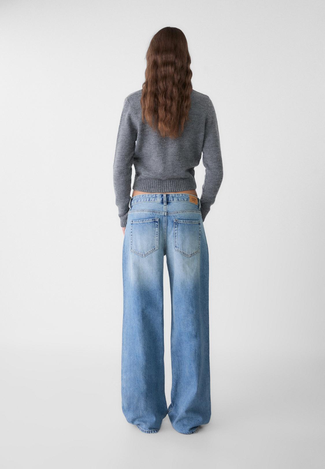 Low waist baggy jeans Women's fashion Stradivarius Philippines