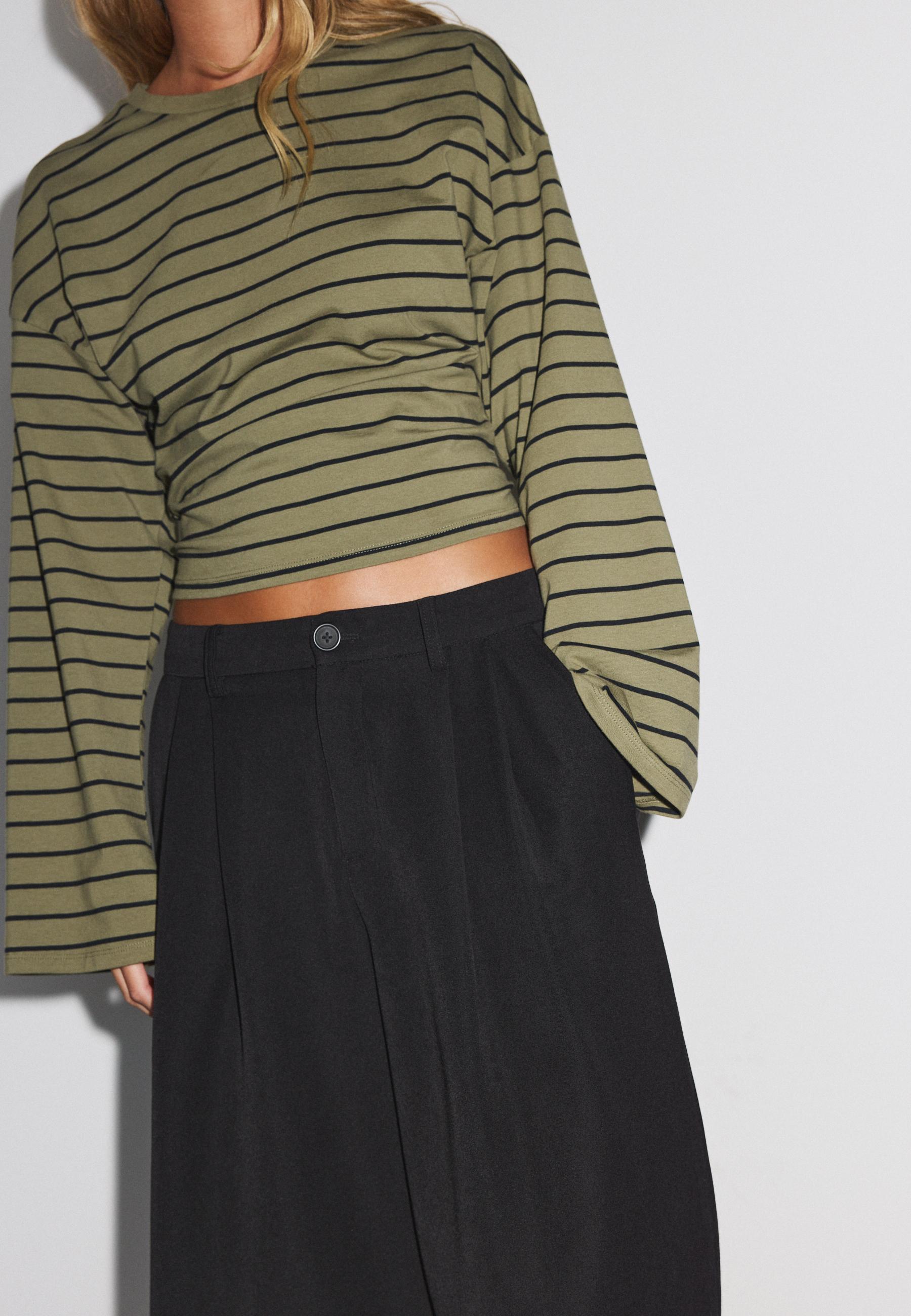 Tailored Bermuda shorts — Black