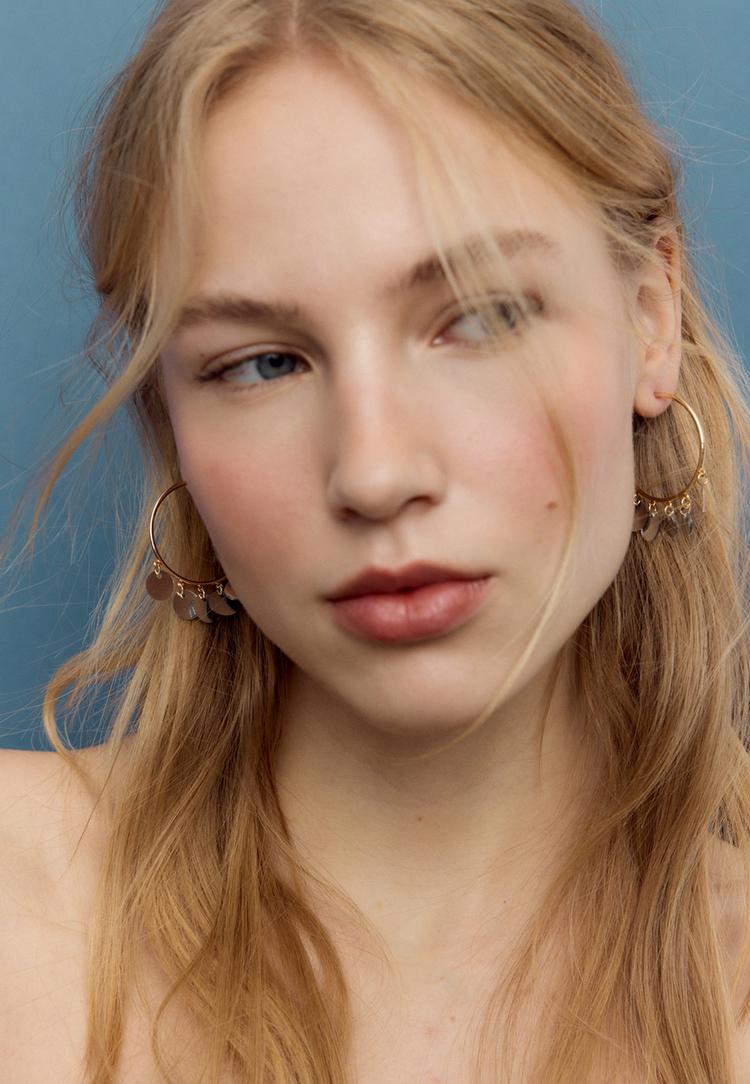 Stradivarius Σκουλαρίκι Κρίκος Εφέ Καθρέφτη Χρυσαφί Os φωτογραφία