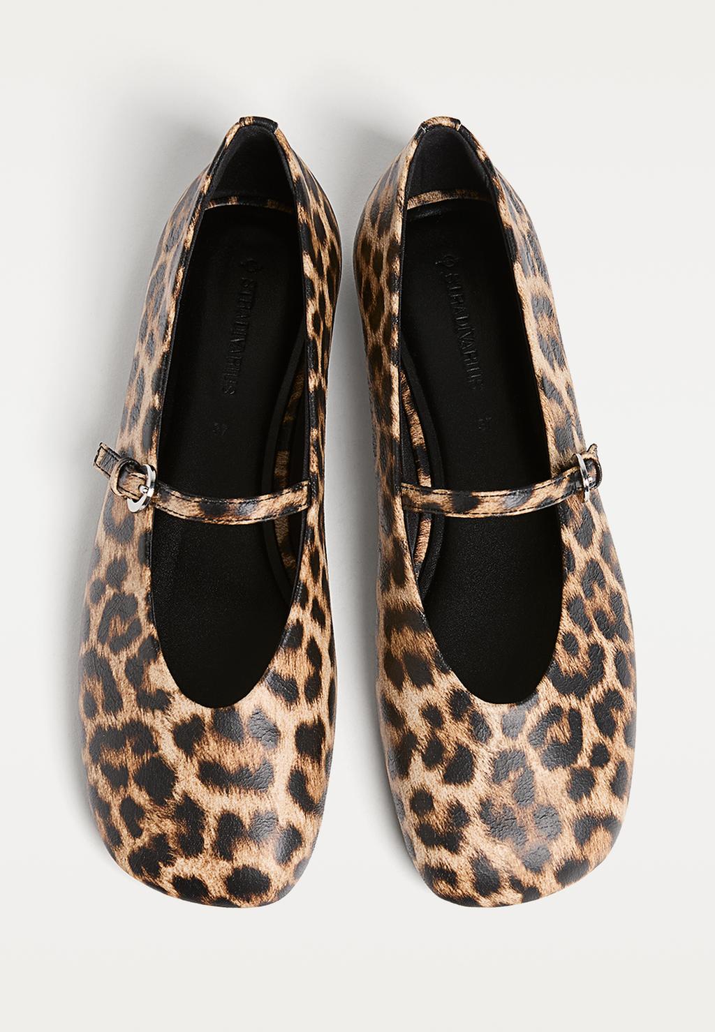 Leopard print ballet flats
