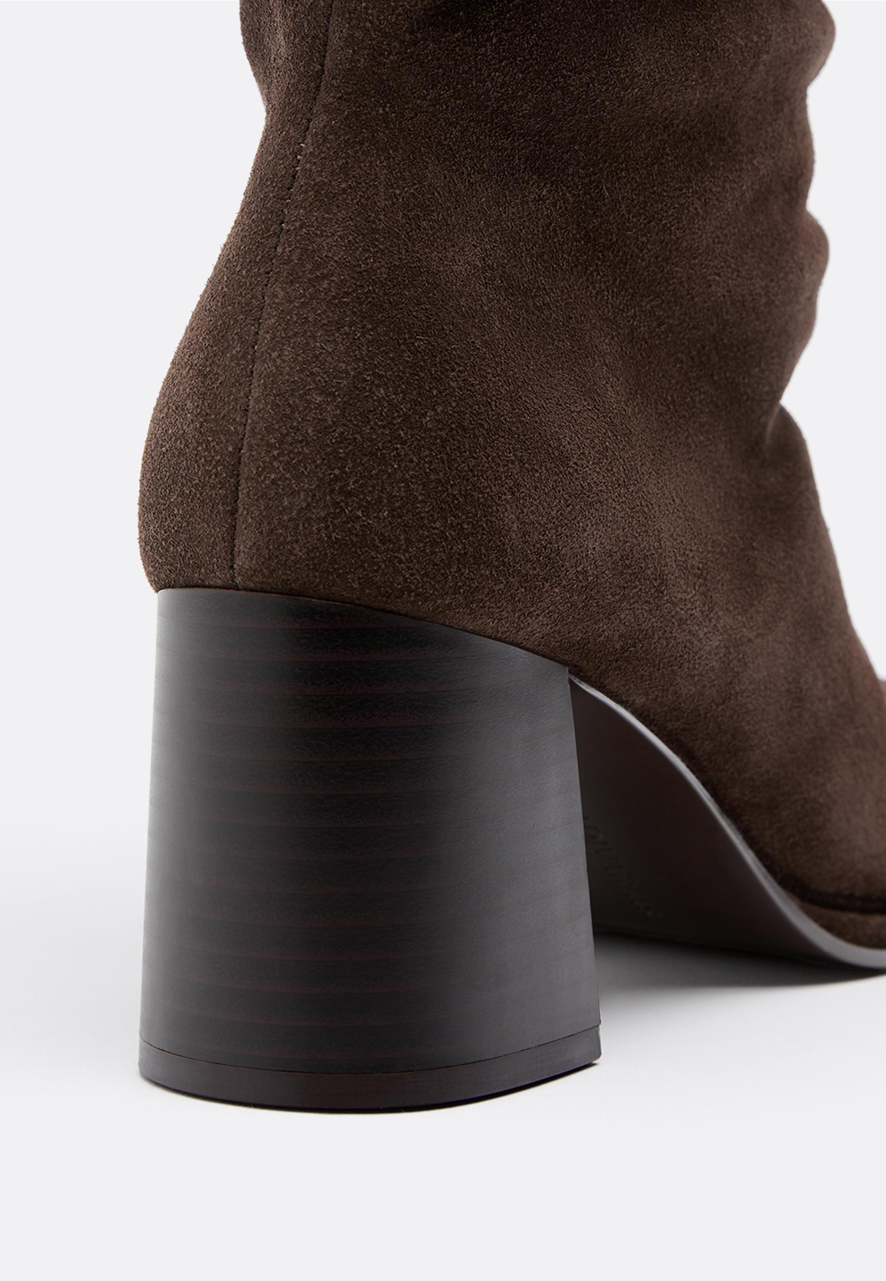 Slouchy leather heeled boots — BROWN (alternate view)