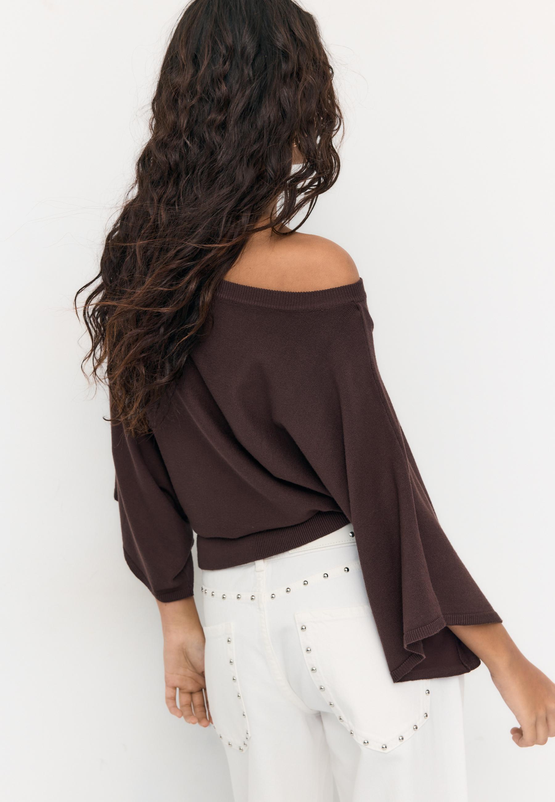 Wide sleeve knit sweater — Brown