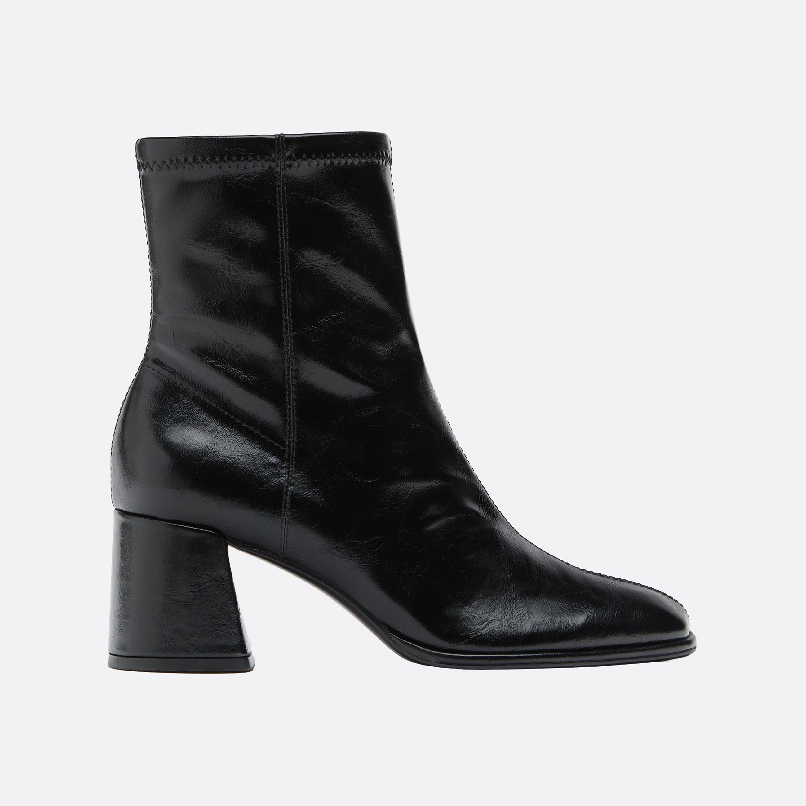 Stradivarius Basic orta boy topuklu bot görsel 5