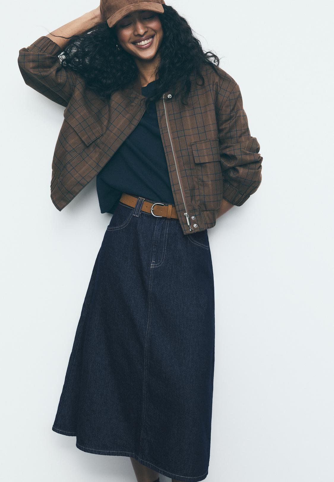 Gonna midi in denim con cintura Moda da donna Stradivarius Italia