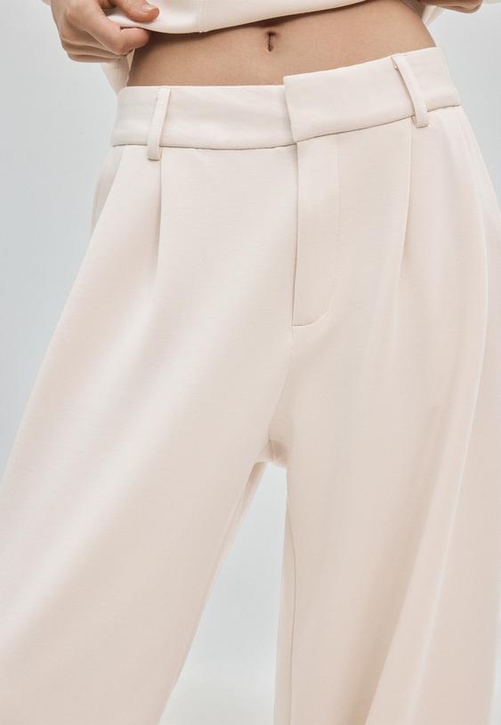 pantalone elegante morbido al tatto