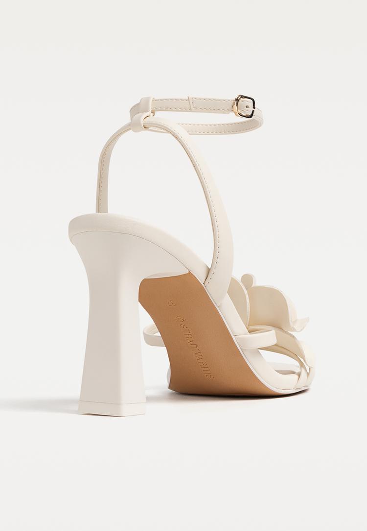 sandalias tacon detalle flor
