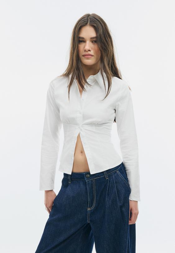 Usklađena Košulja Ispod Grudi