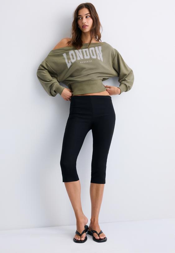 sweat court a encolure bateau