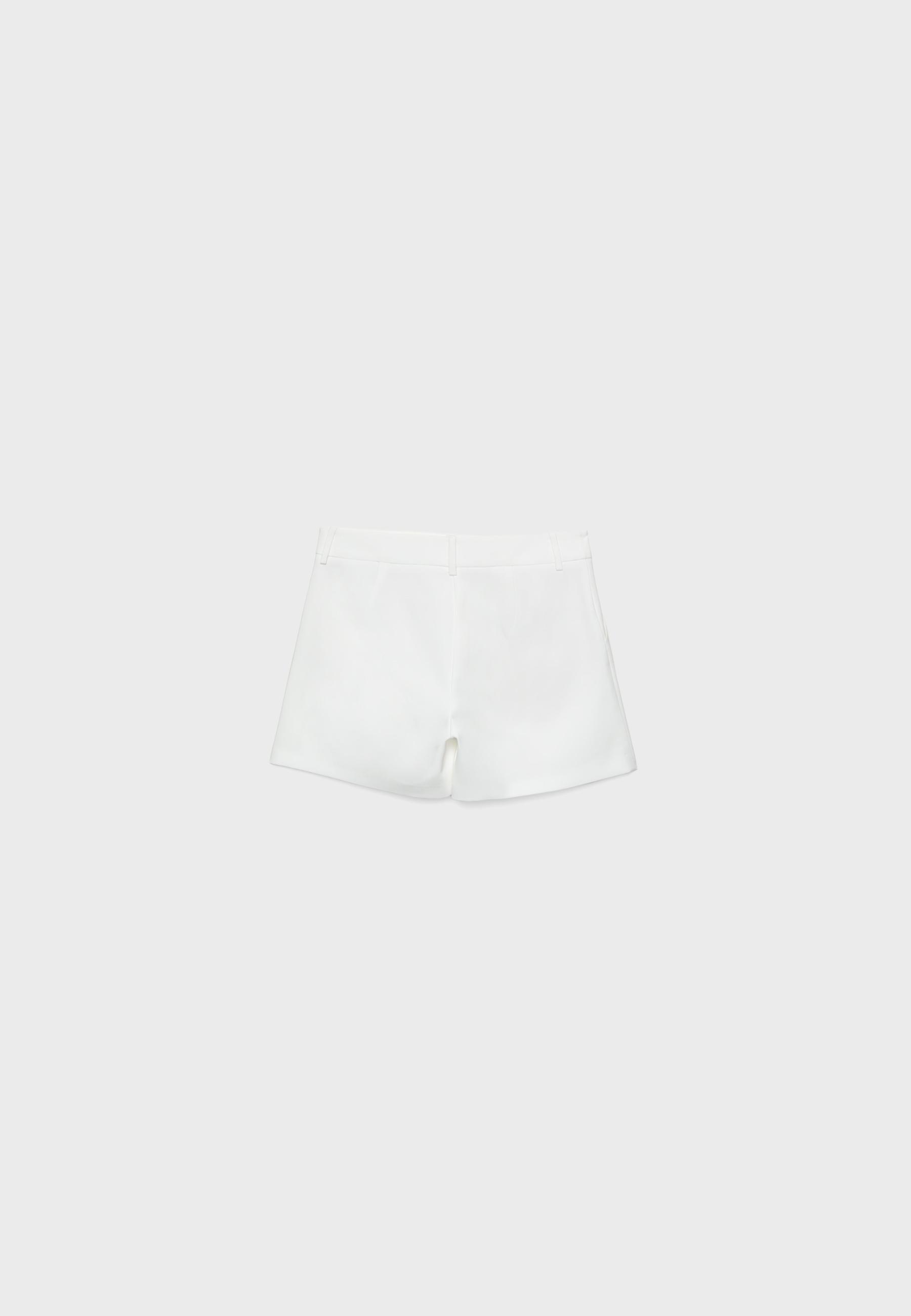 ショートパンツ PAROSH Women Shorts  Burmudas D232299STEVEN WHITE P.A.R.O.S.H. | White Women's Shorts & Bermuda | YOOX