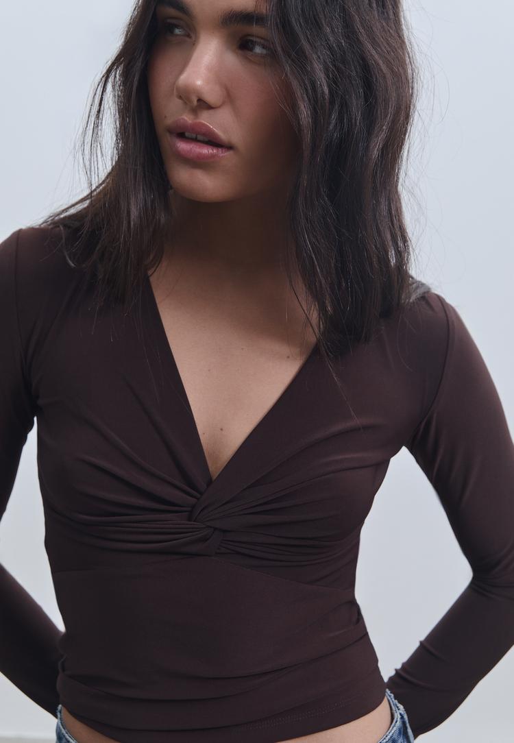 t shirt met knoopdetail