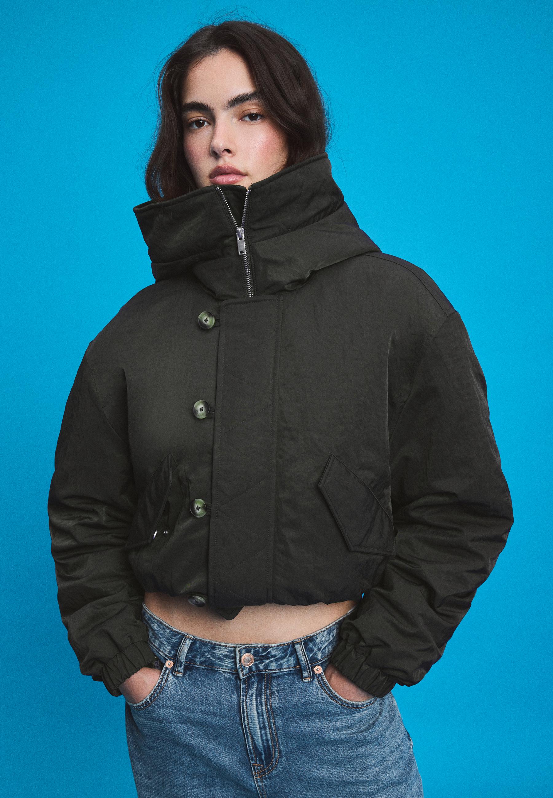 Stradivarius Bomber Τζάκετ Με Γιακά Από Συνθετική Γούνα Χακί Xl