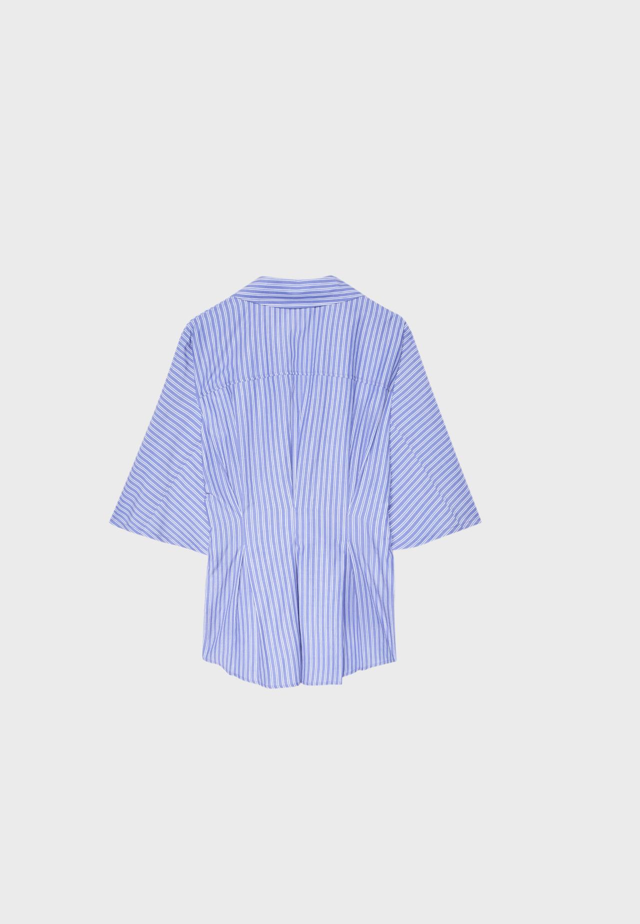 Fitted kimono sleeve shirt with pleats — Blue