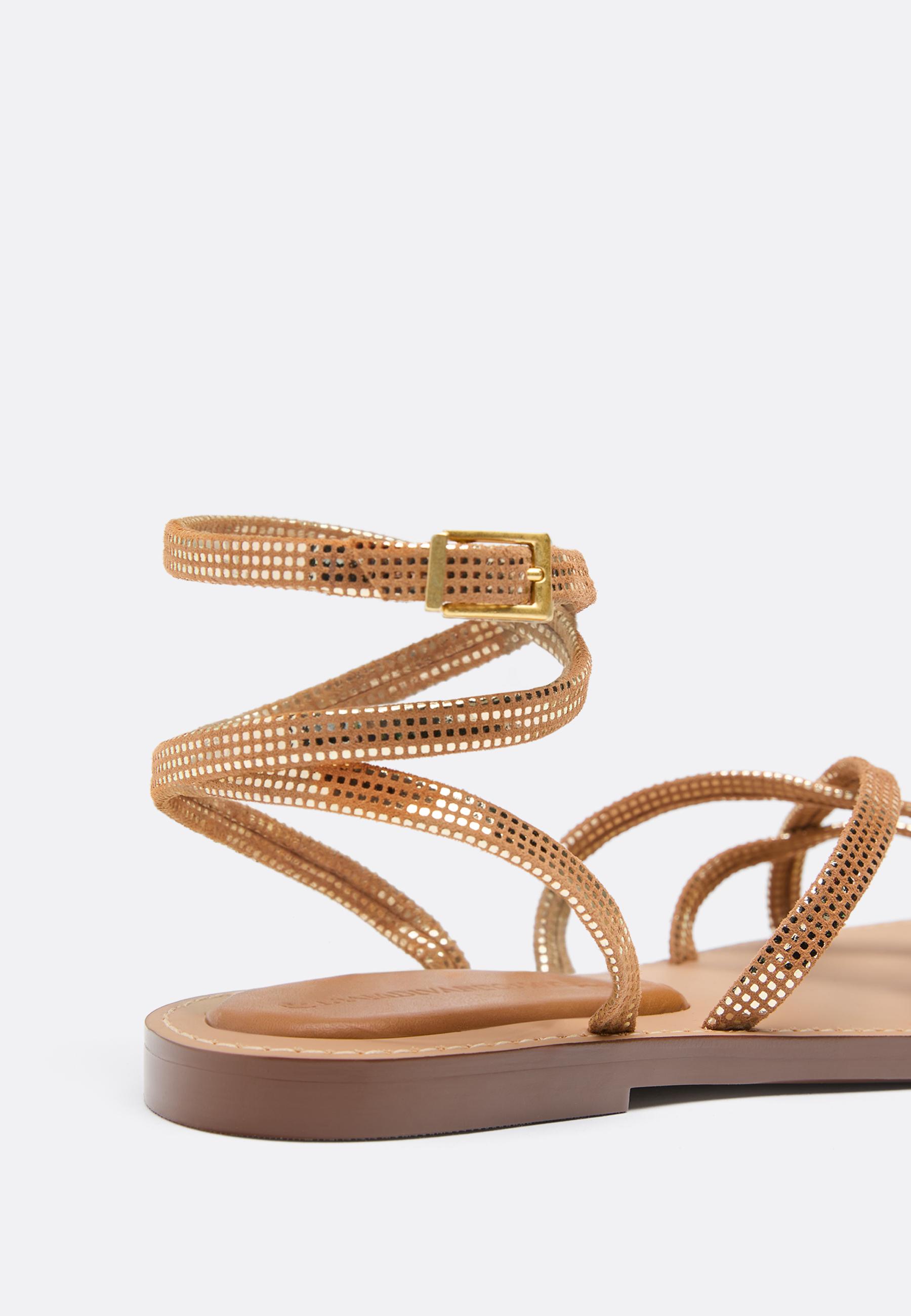 Flat studded leather strap sandals — BROWN