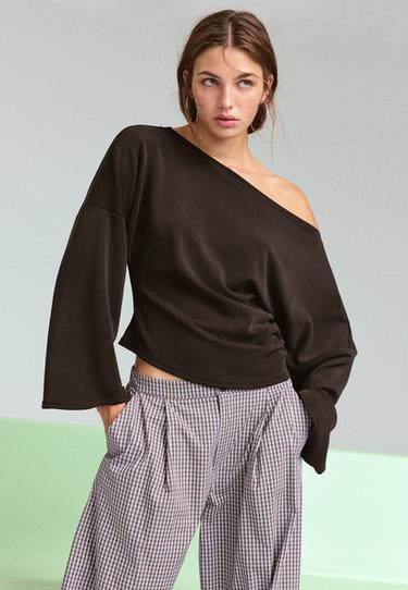 Asymmetric soft-touch ruched sweatshirt — Brown 2