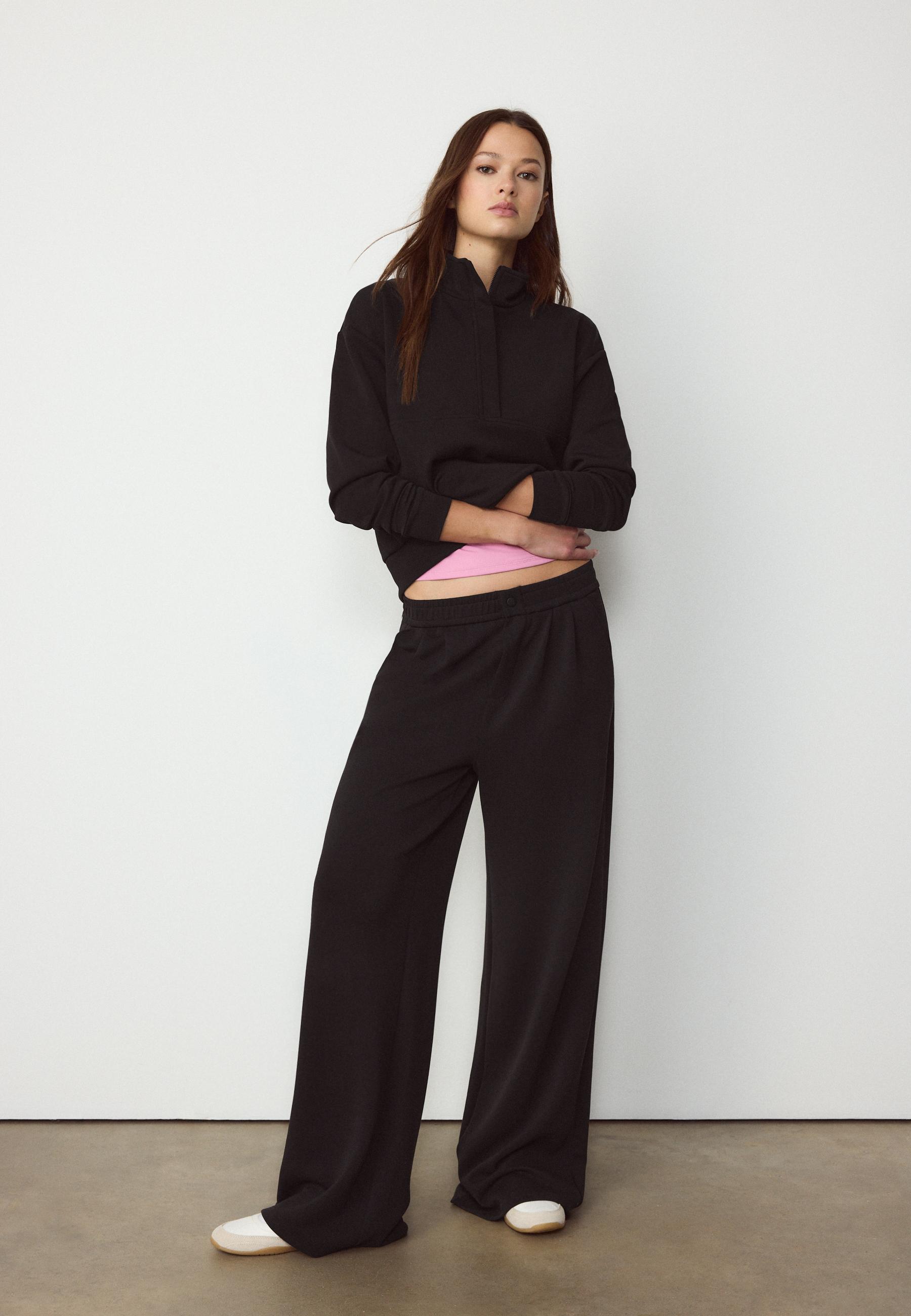 Soft-touch zip-up sweatshirt - Women's fashion | Stradivarius