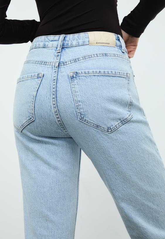 d98 straight leg vintage effect jeans