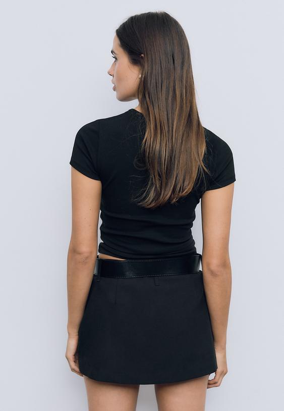 camiseta basica slim fit