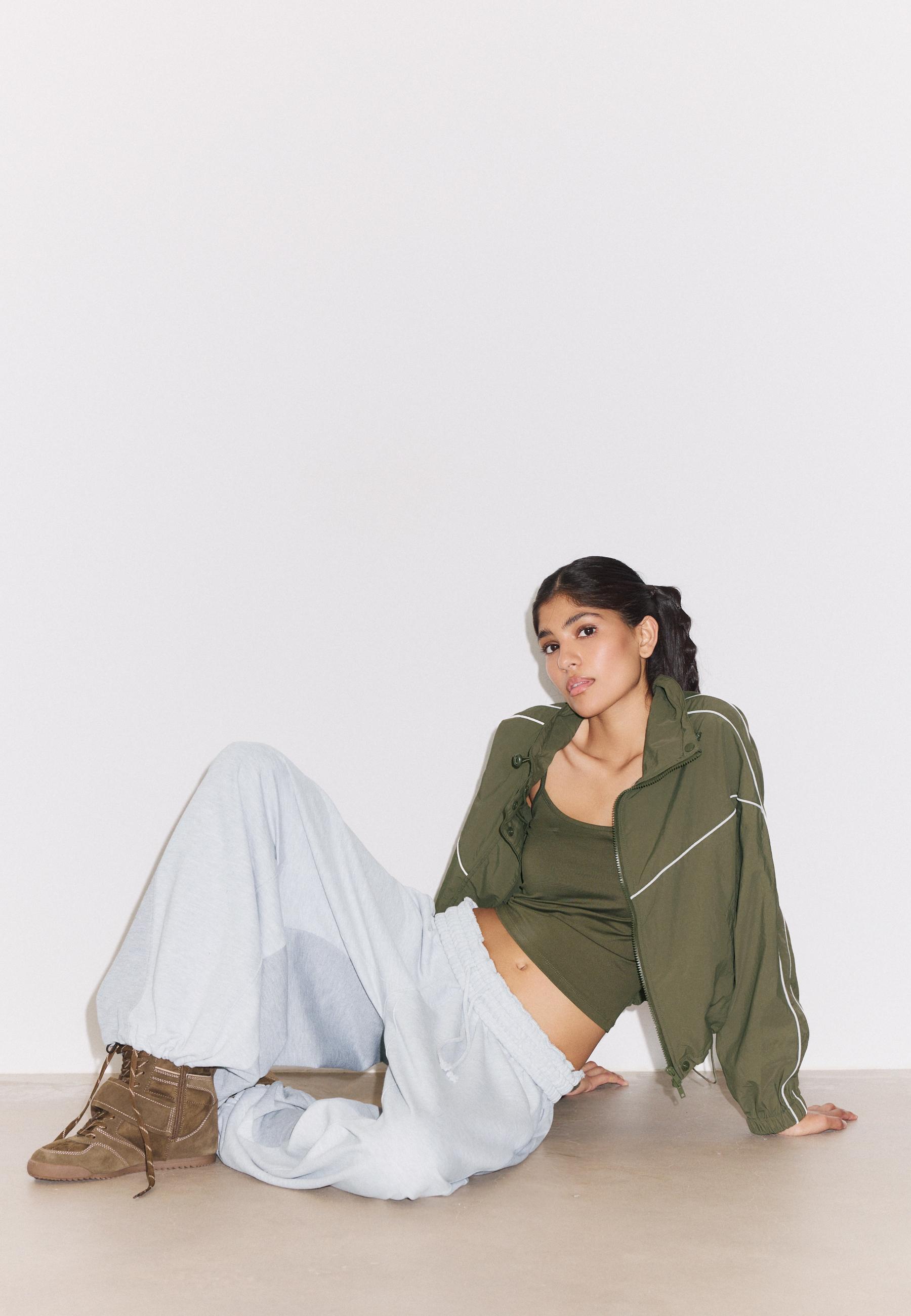 Balloon jogger trousers with toggles — Grey melange