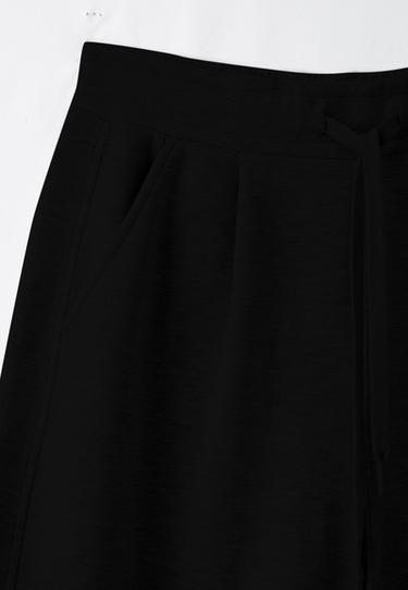 Soft-touch barrel jogger trousers with stoppers — Black 9