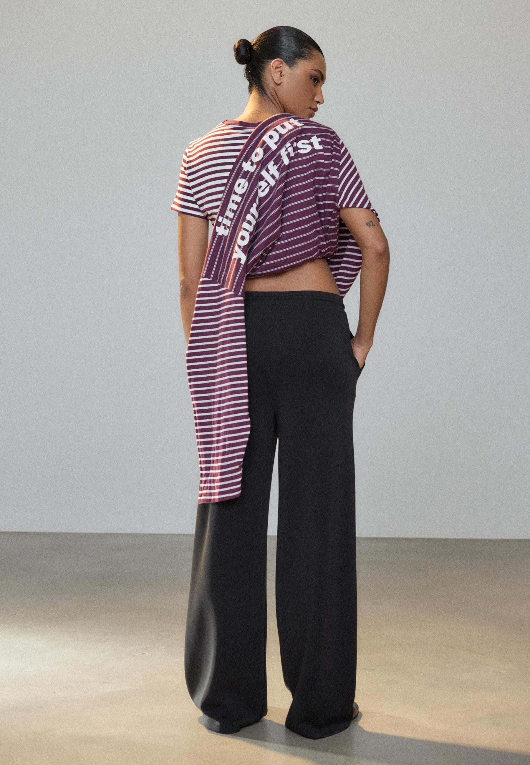 Stradivarius Yumuşak dokulu palazzo jogger pantolon görsel 6
