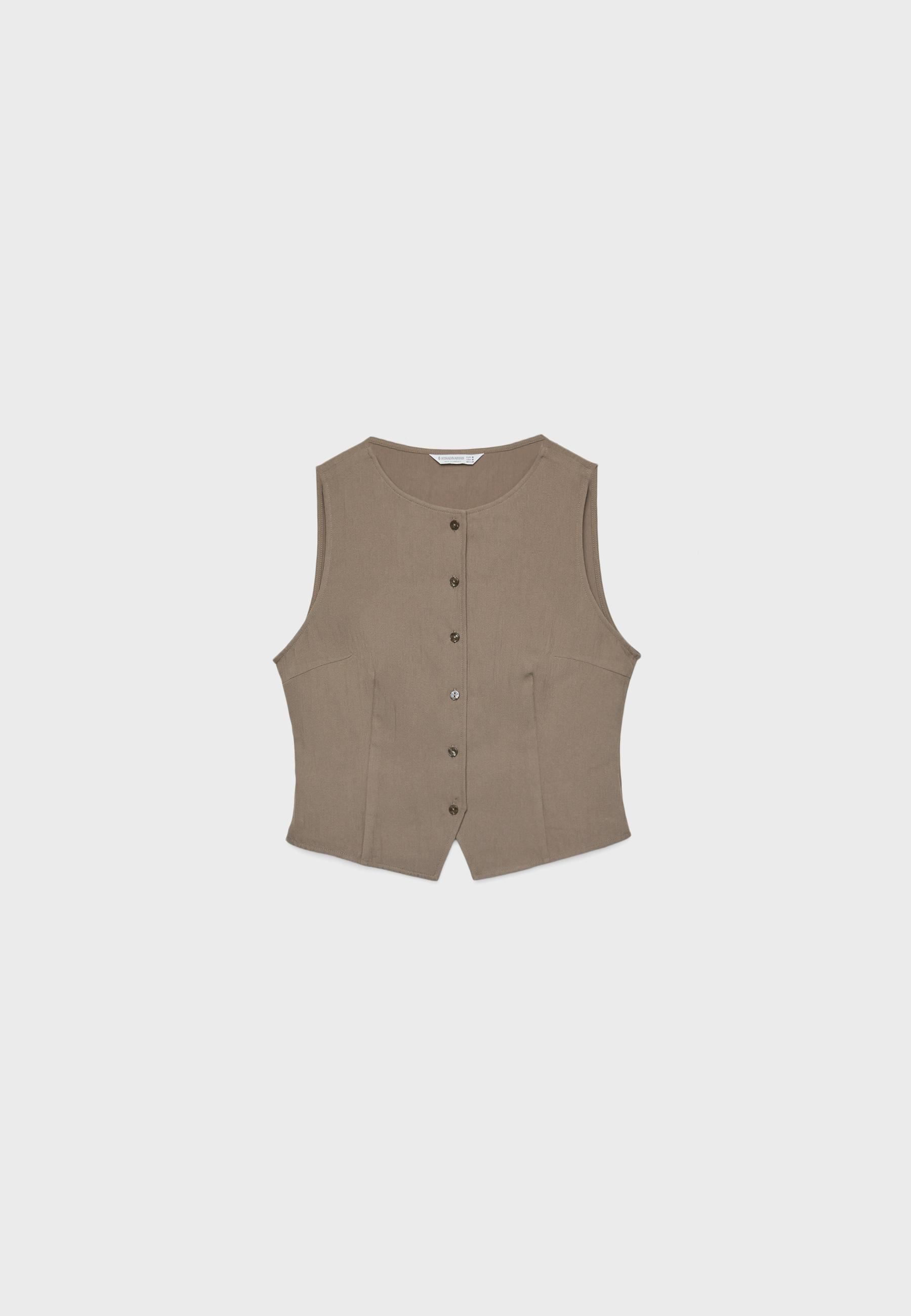 Regular buttoned waistcoat — Pale camel