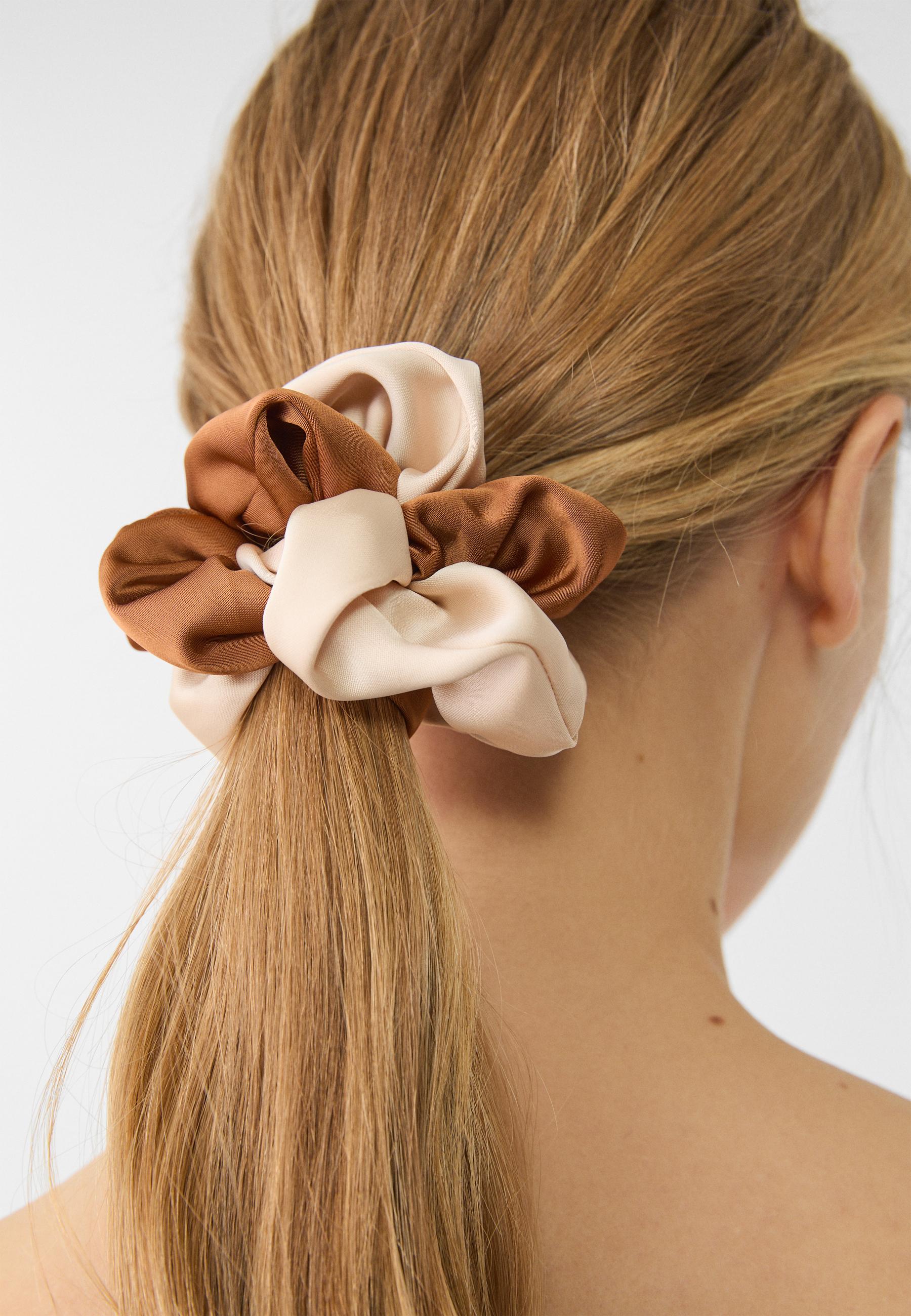 Set of 3 scrunchies — Brown