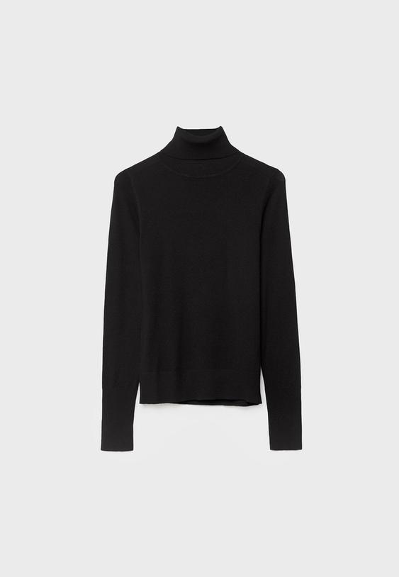 Pull en maille col roulé