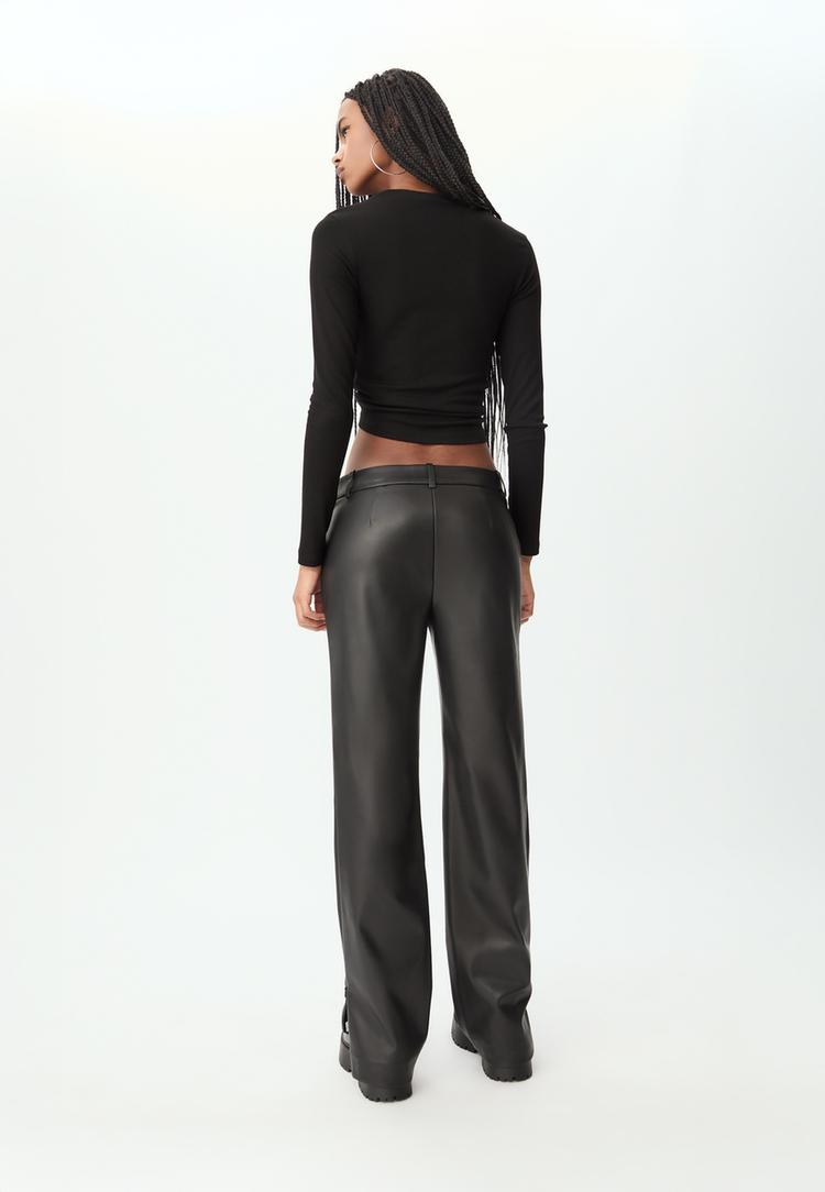 pantalon recto efecto piel cremallera lateral