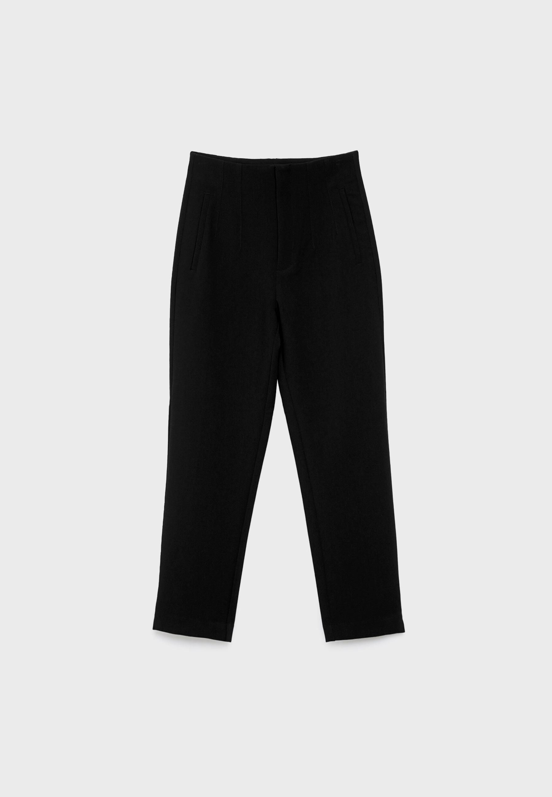 Pantalón negro stradivarius sale