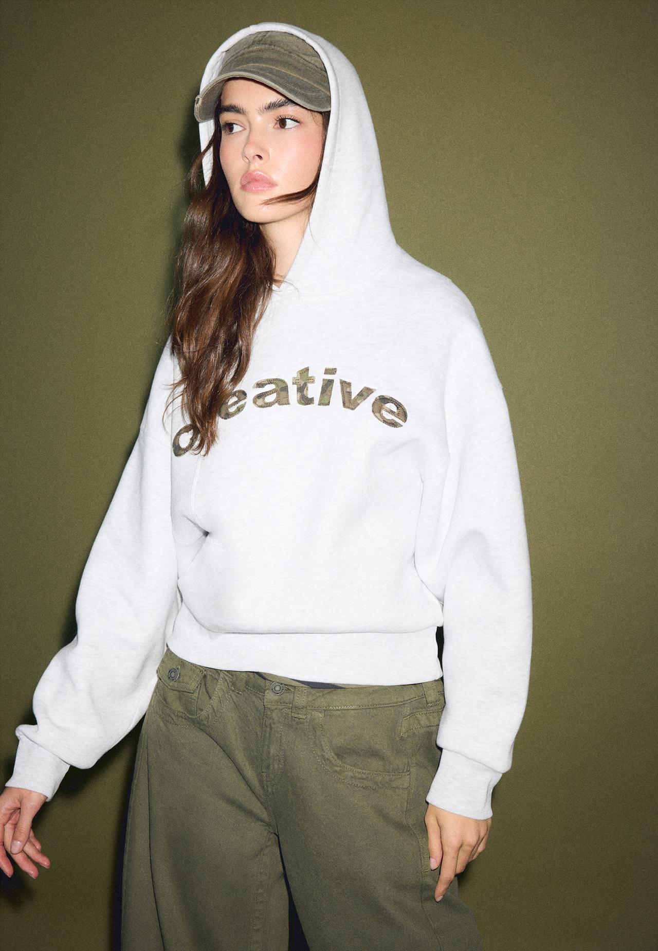 Printed text hoodie — Grey melange