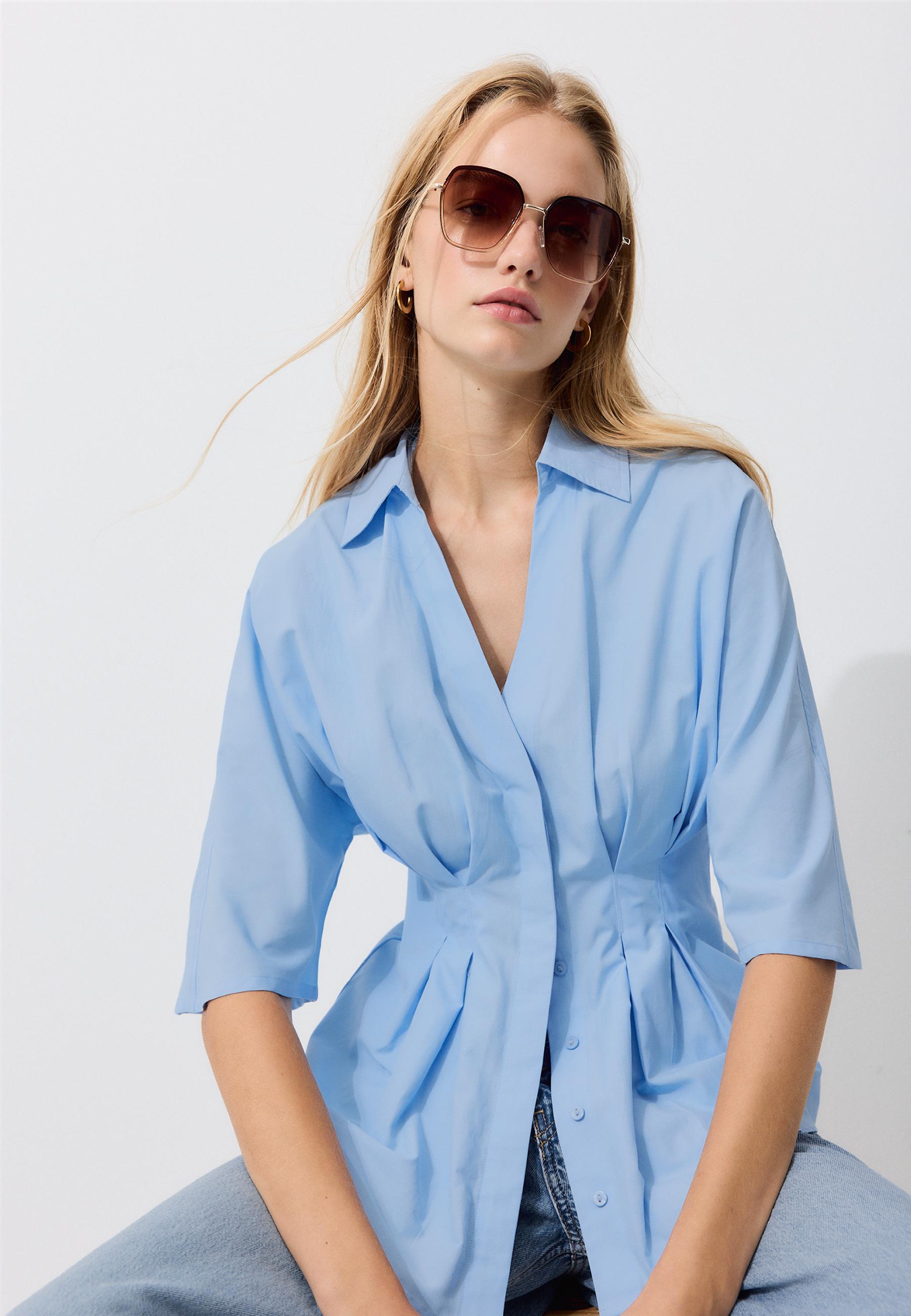 Fitted kimono sleeve shirt with pleats — Sky blue