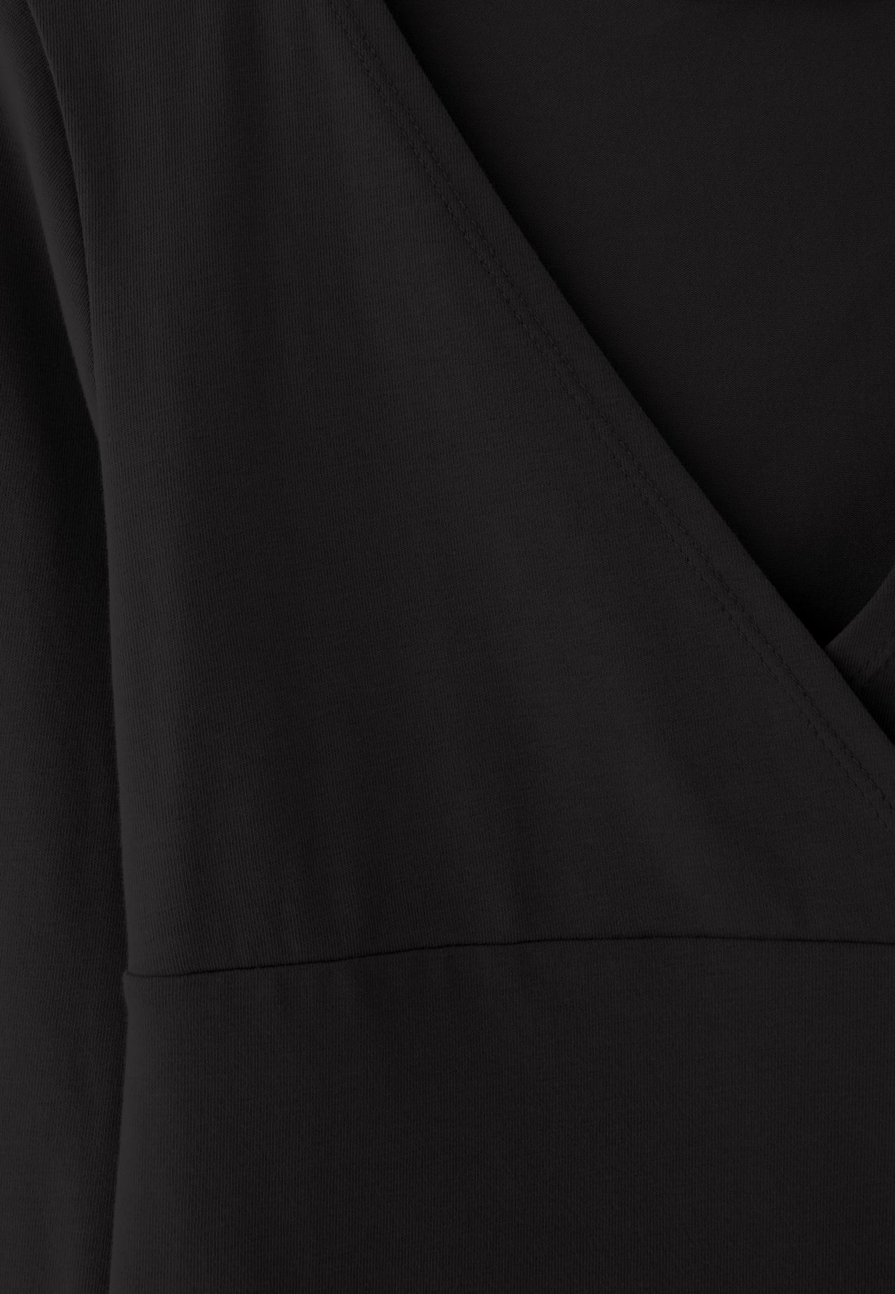 Long sleeve T-shirt with under-bust cut-out — Black