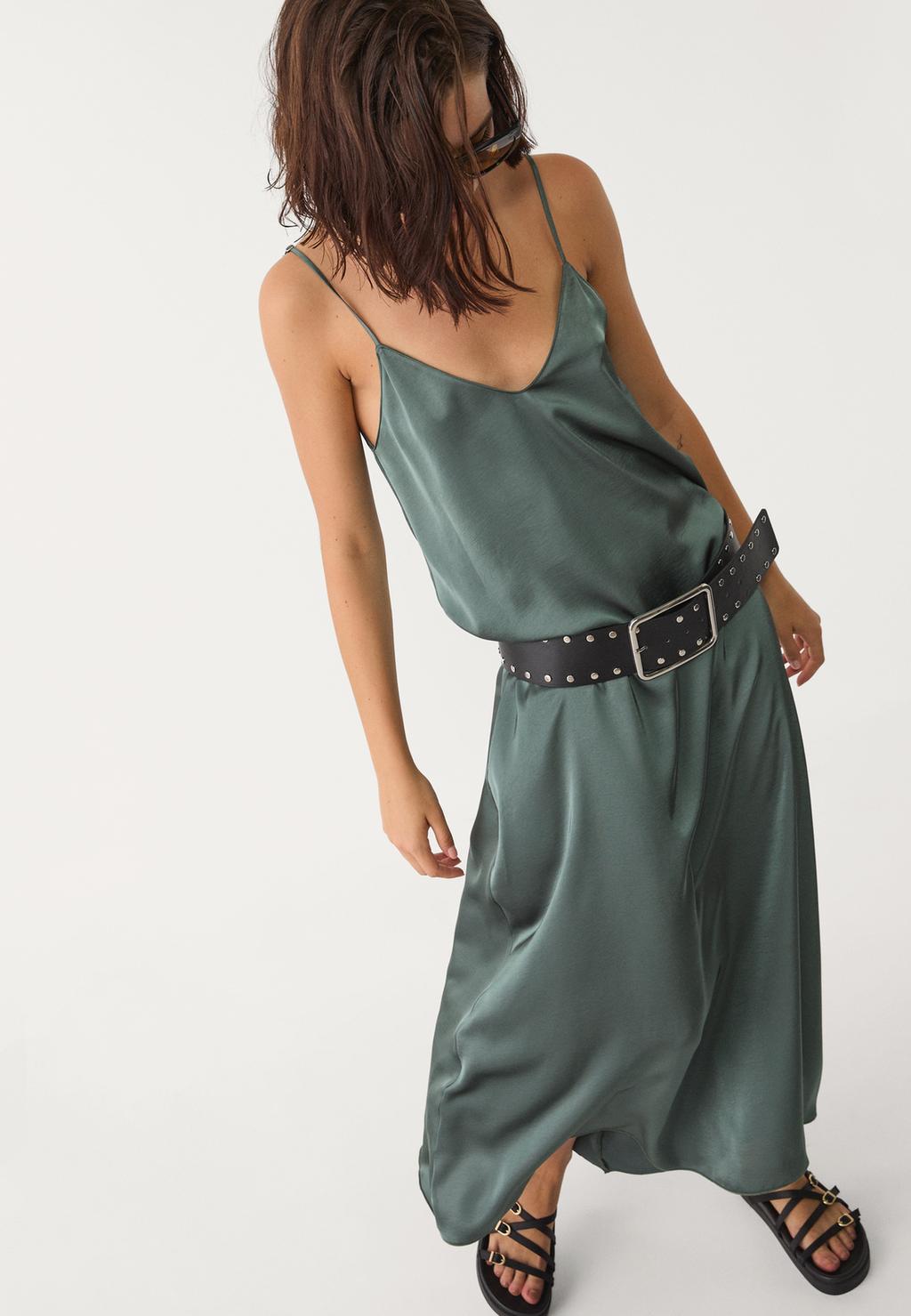 Vestido largo fluido satinado