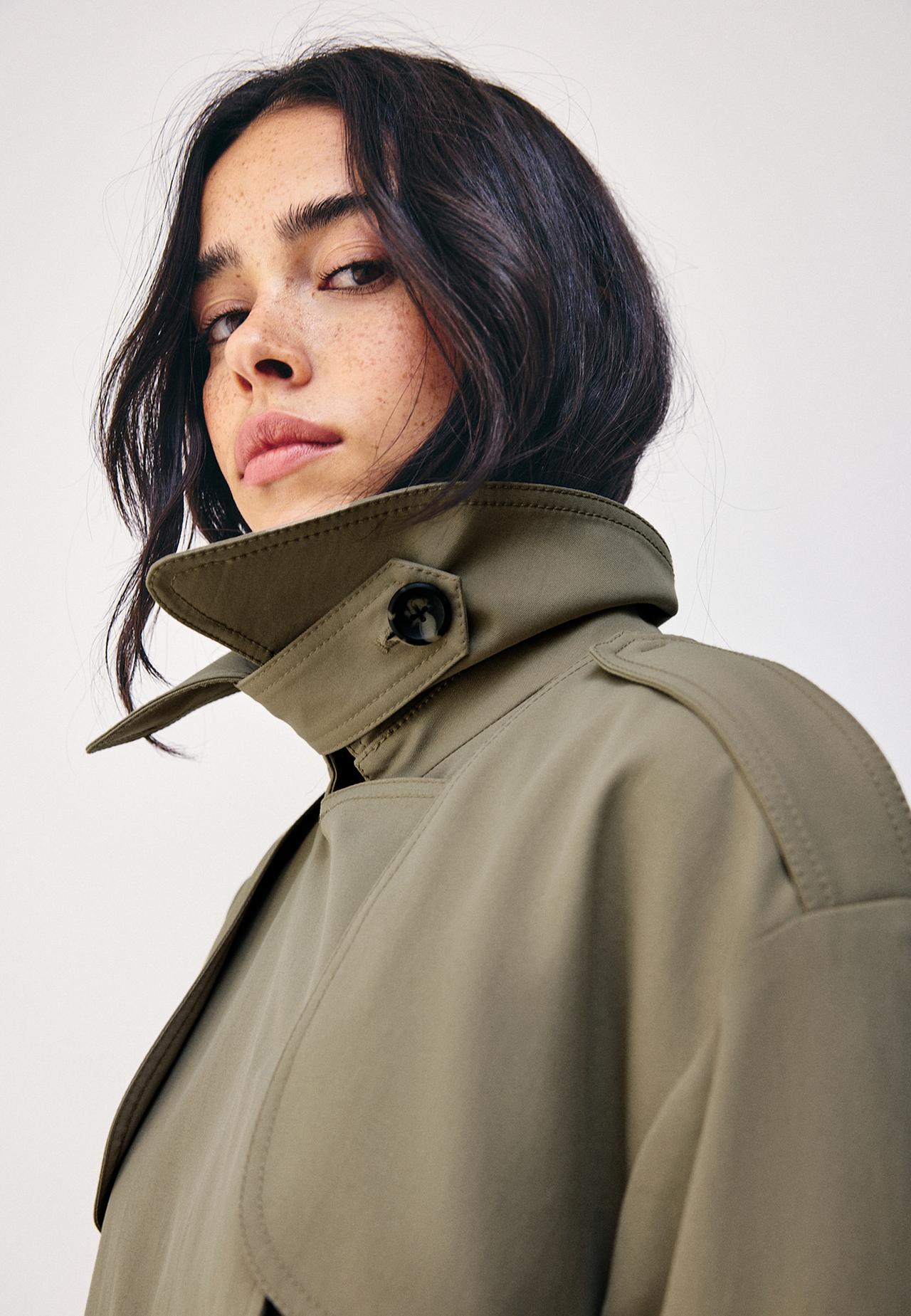 Regular high neck trench coat — Beige