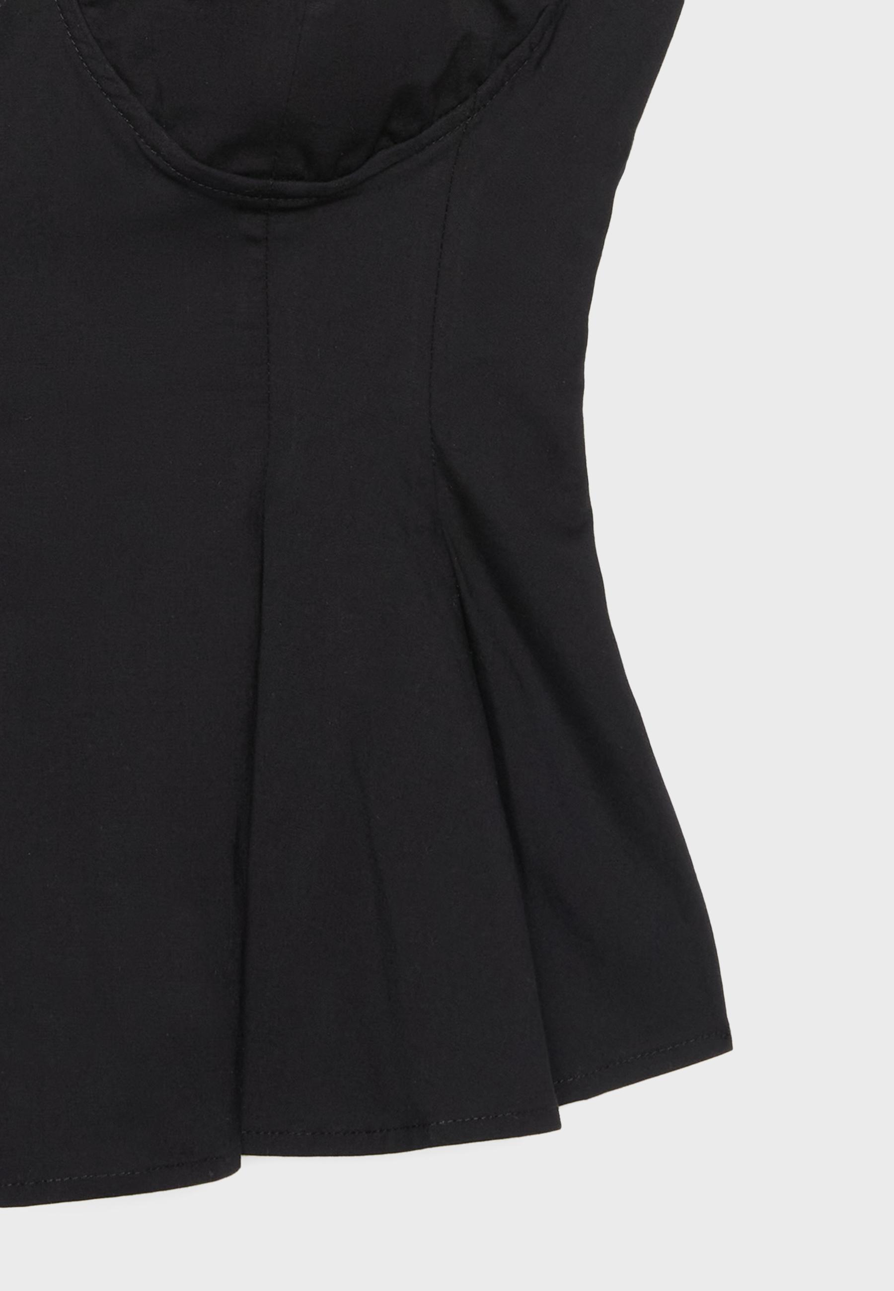 Fitted pleated top — Black