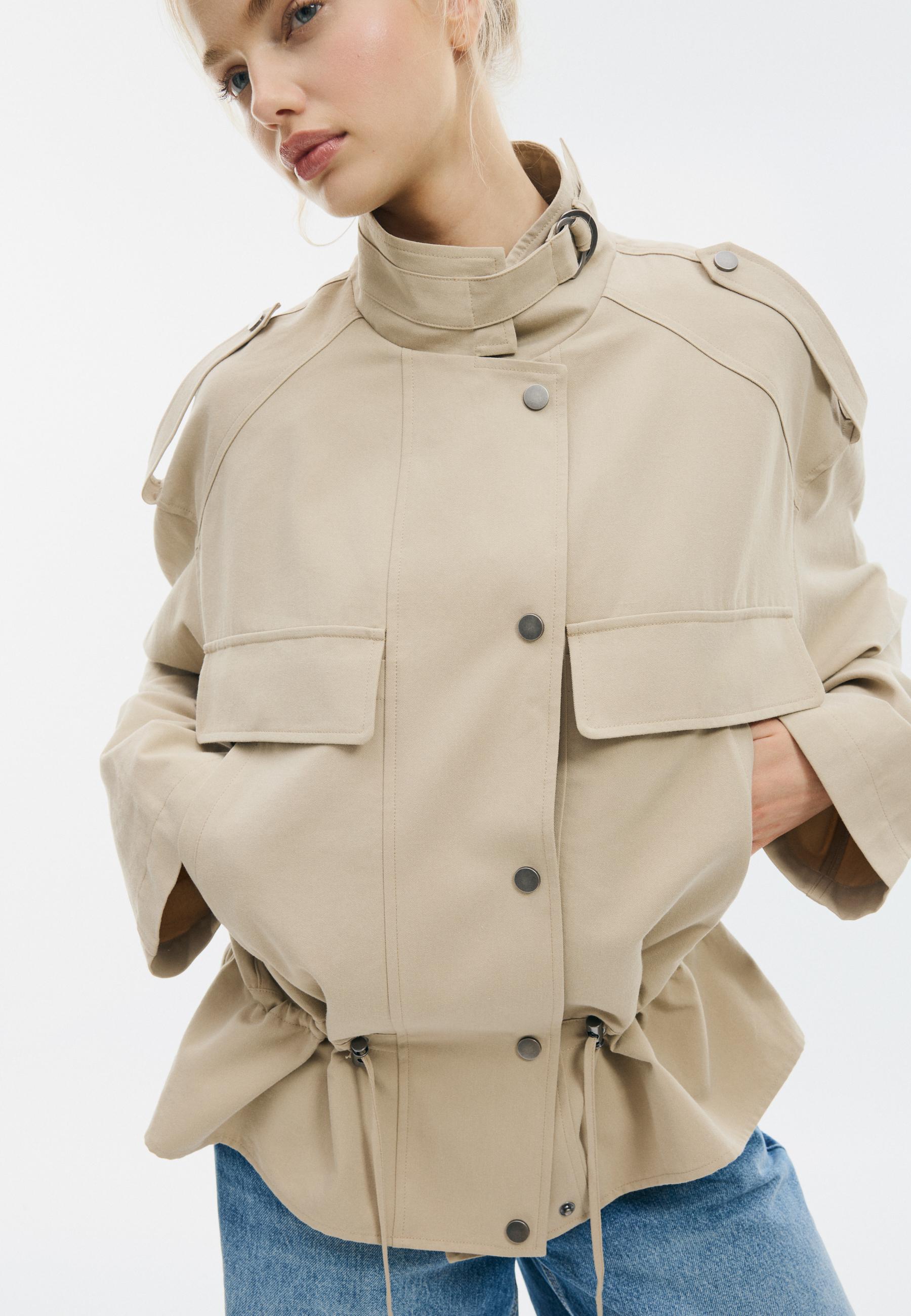 Ön cepli dökümlü crop ceket