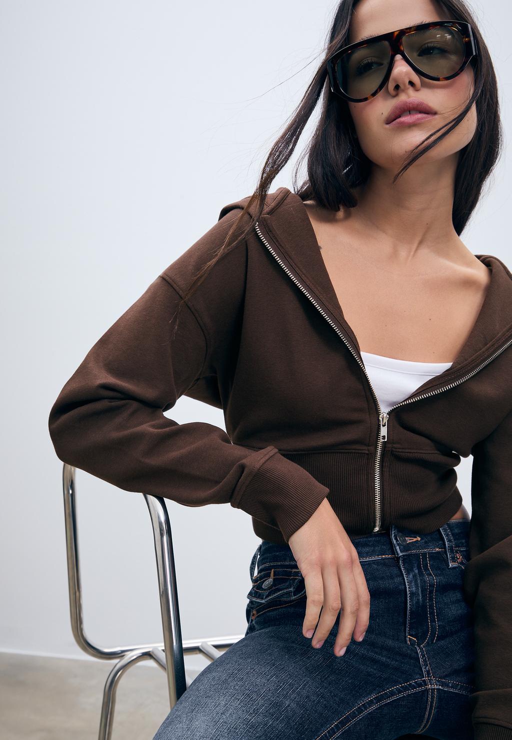 Sudadera capucha cremallera