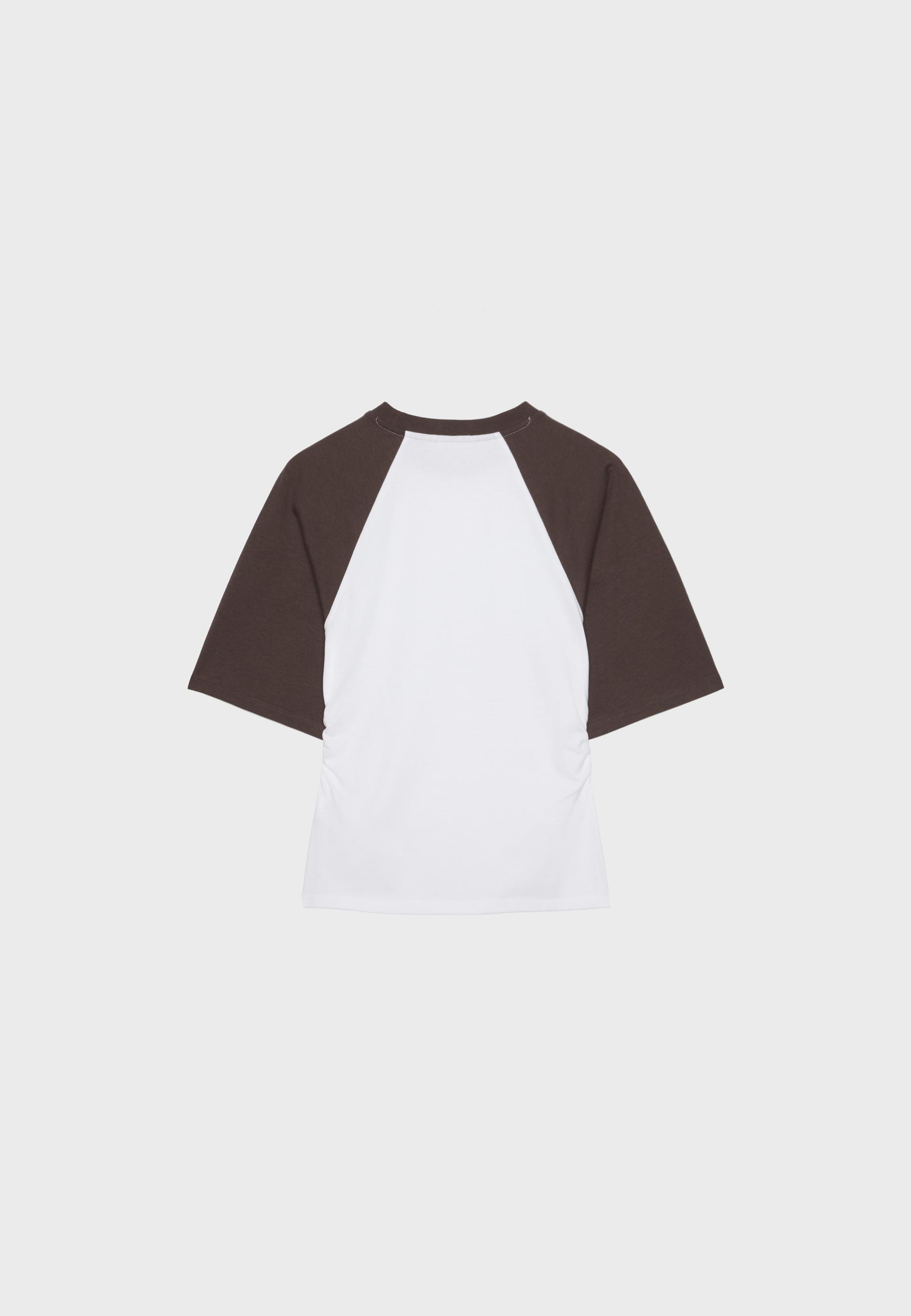 Raglan sleeve T-shirt with gathers